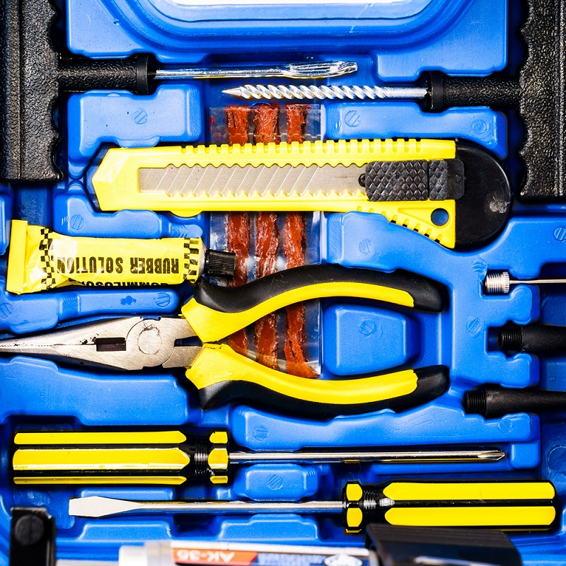 Компрессор "Nova Bright" АК-35, 35 л/мин., 150 PSI, 12В, металлический корпус, пластиковый кейс с инструментами